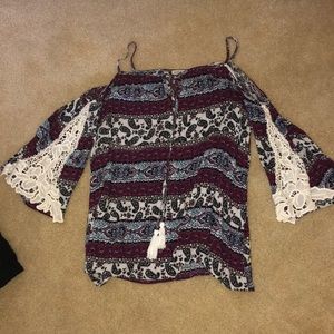 Open shoulder flowy top